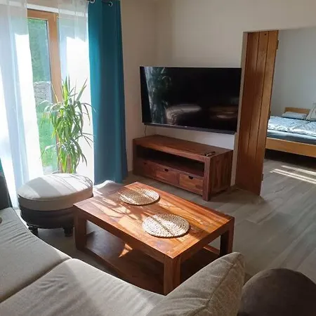 Happy House - Апартаменты Банска-Бистрица